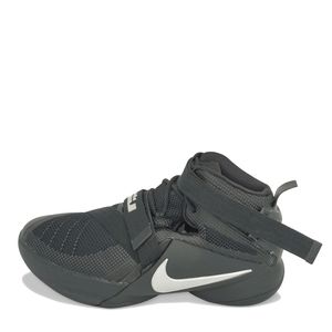 Nike LeBron Soldier 9